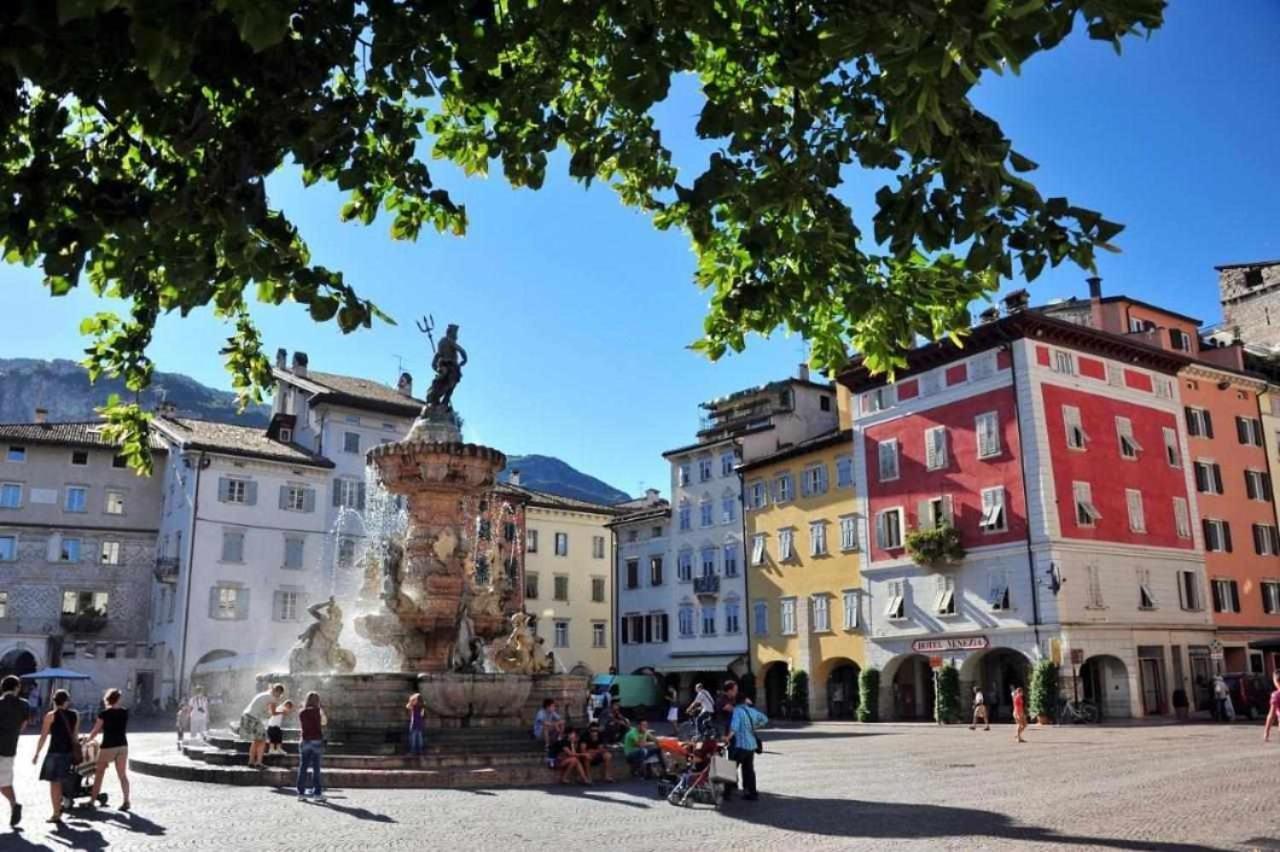 La Casa Di Vale Muse Apartment Trento Luaran gambar