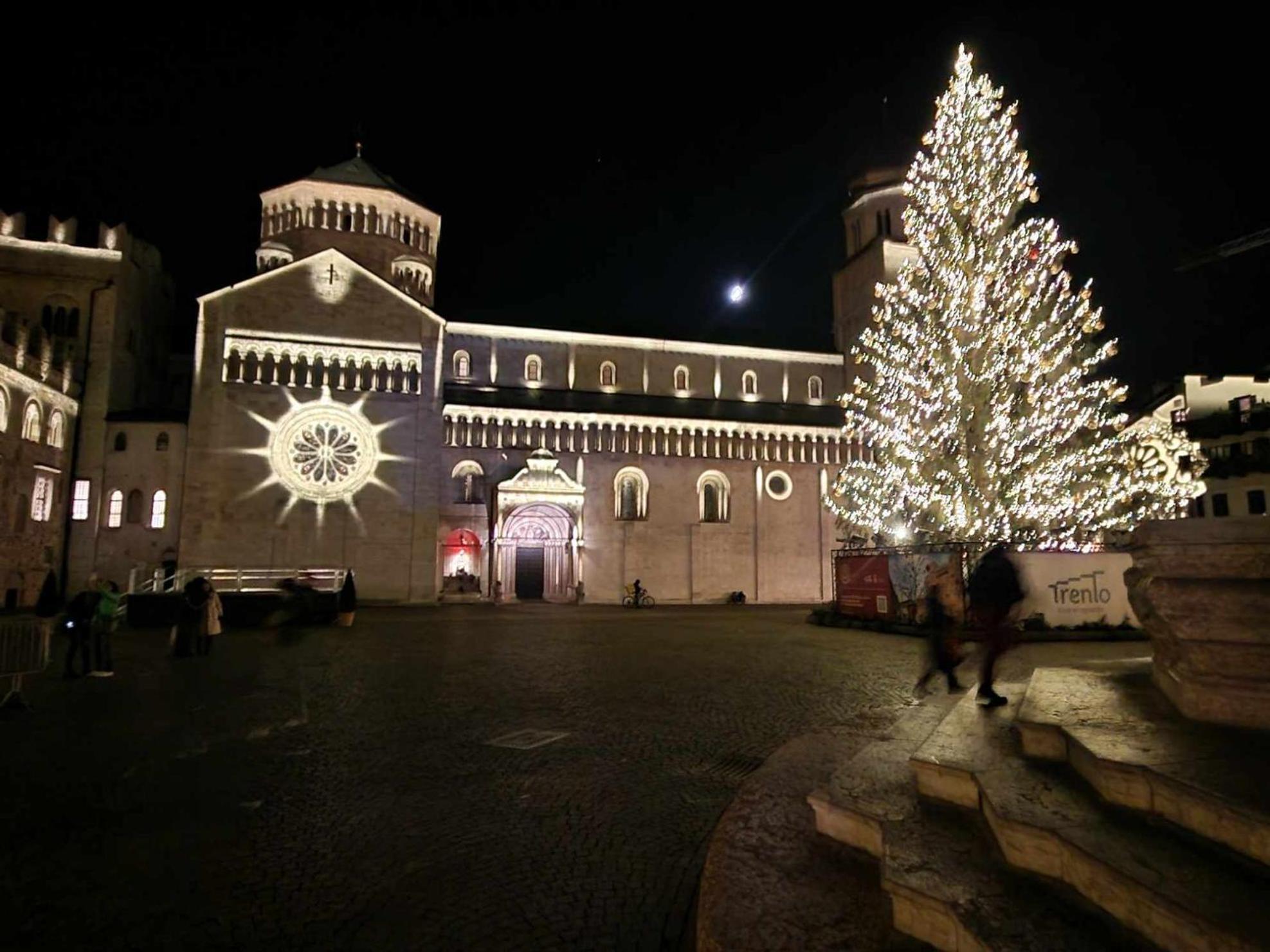 La Casa Di Vale Muse Apartment Trento Luaran gambar